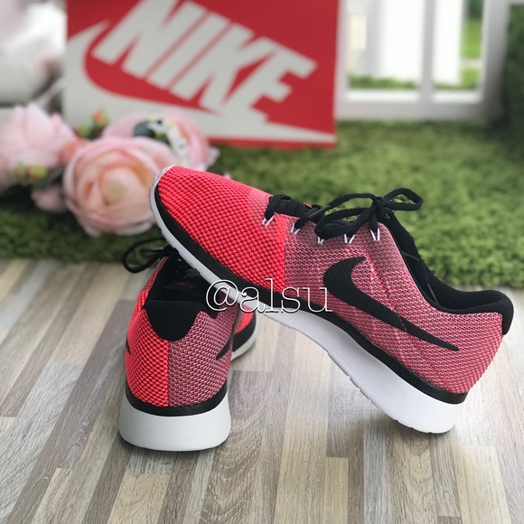 🎁 Santa’s Special 🎄 NWT Nike Tanjun Racer Tropical 🌴 Pink Women Size 7.5 8.5 - Picture 4 of 7